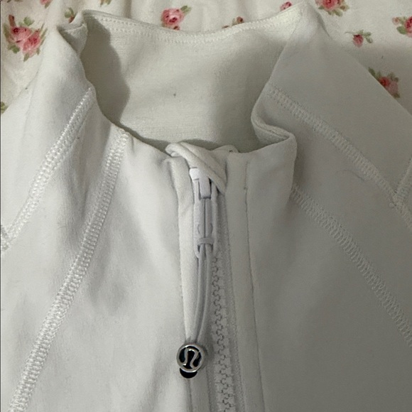 Lululemon Define Jacket - Picture 2 of 5